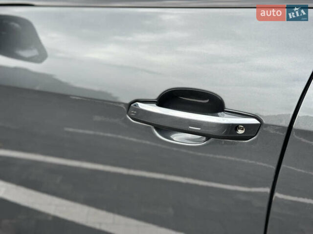 Сірий Ауді А4, об'ємом двигуна 1.97 л та пробігом 152 тис. км за 36900 $, фото 61 на Automoto.ua