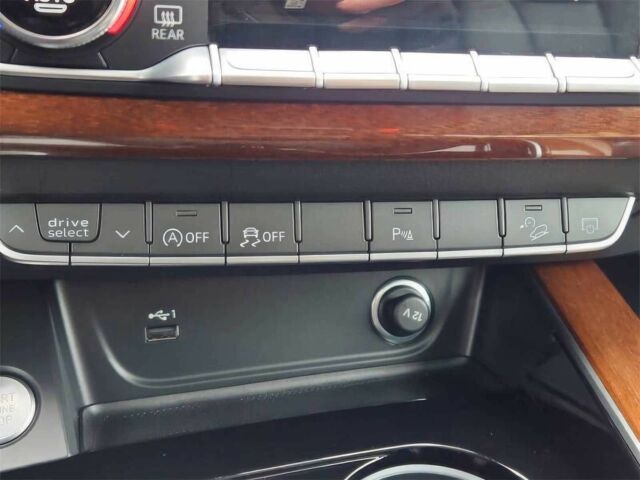 Сірий Ауді А4, об'ємом двигуна 2 л та пробігом 17 тис. км за 14300 $, фото 12 на Automoto.ua