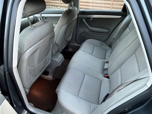 Серый Ауди А4, объемом двигателя 2 л и пробегом 300 тыс. км за 4200 $, фото 7 на Automoto.ua