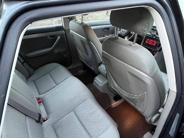 Серый Ауди А4, объемом двигателя 2 л и пробегом 300 тыс. км за 4200 $, фото 15 на Automoto.ua