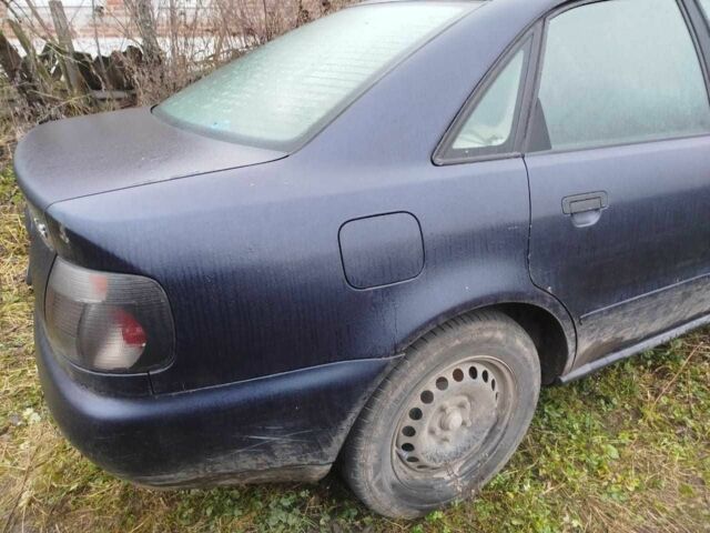 Синий Ауди А4, объемом двигателя 1.8 л и пробегом 340 тыс. км за 356 $, фото 8 на Automoto.ua
