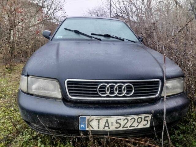 Синий Ауди А4, объемом двигателя 1.8 л и пробегом 340 тыс. км за 355 $, фото 9 на Automoto.ua