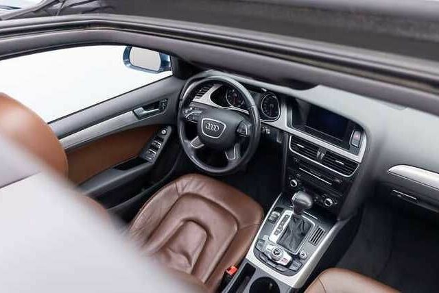 Синий Ауди А4, объемом двигателя 2 л и пробегом 166 тыс. км за 9500 $, фото 10 на Automoto.ua