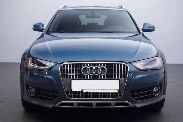 Синий Ауди А4, объемом двигателя 2 л и пробегом 166 тыс. км за 9500 $, фото 1 на Automoto.ua