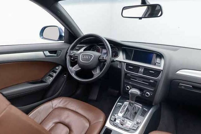 Синий Ауди А4, объемом двигателя 2 л и пробегом 166 тыс. км за 9500 $, фото 6 на Automoto.ua