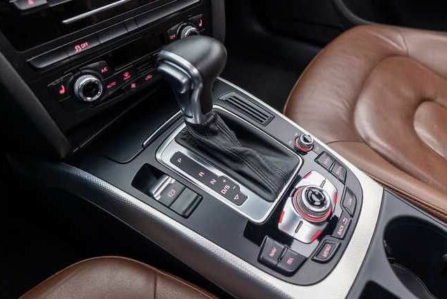 Синий Ауди А4, объемом двигателя 2 л и пробегом 166 тыс. км за 9500 $, фото 11 на Automoto.ua