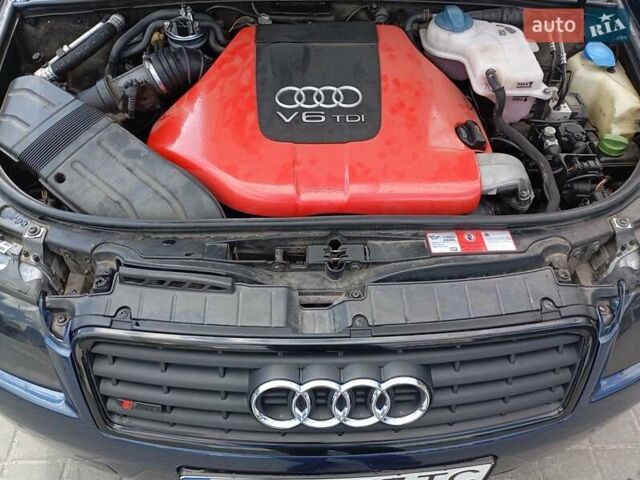Синий Ауди А4, объемом двигателя 2.5 л и пробегом 248 тыс. км за 5500 $, фото 7 на Automoto.ua