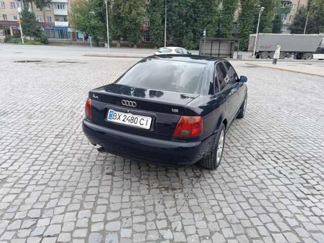 Синій Ауді А4, об'ємом двигуна 1.6 л та пробігом 350 тис. км за 2600 $, фото 3 на Automoto.ua