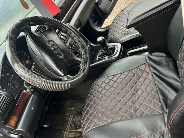 Синий Ауди А4, объемом двигателя 1.8 л и пробегом 200 тыс. км за 2367 $, фото 3 на Automoto.ua