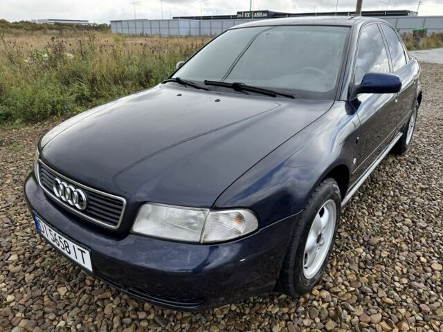 Синий Ауди А4, объемом двигателя 1.8 л и пробегом 400 тыс. км за 1900 $, фото 2 на Automoto.ua