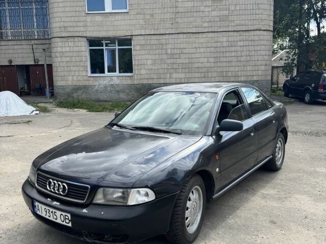 Синий Ауди А4, объемом двигателя 1.8 л и пробегом 303 тыс. км за 2200 $, фото 1 на Automoto.ua