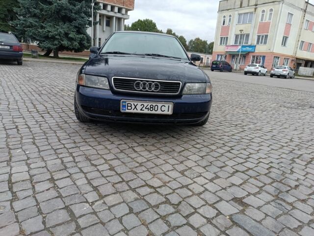 Синій Ауді А4, об'ємом двигуна 1.6 л та пробігом 350 тис. км за 2600 $, фото 1 на Automoto.ua