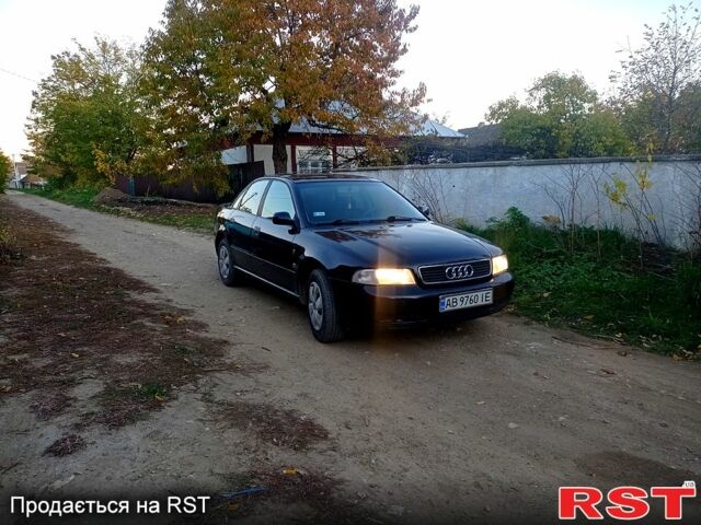 Синий Ауди А4, объемом двигателя 1.8 л и пробегом 265 тыс. км за 3699 $, фото 4 на Automoto.ua