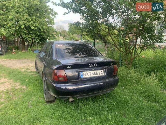 Синий Ауди А4, объемом двигателя 1.8 л и пробегом 367 тыс. км за 2400 $, фото 2 на Automoto.ua