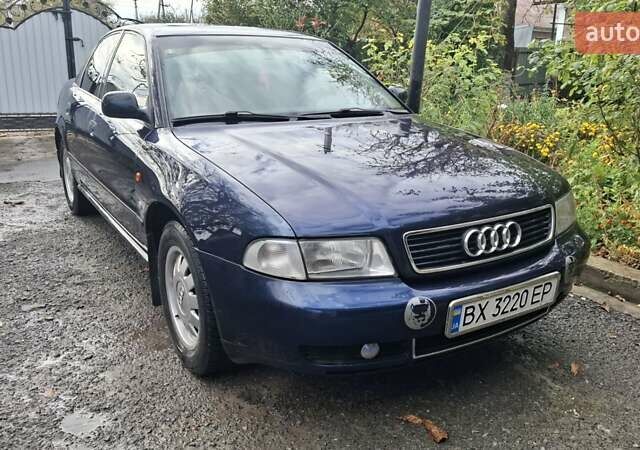 Синий Ауди А4, объемом двигателя 1.8 л и пробегом 310 тыс. км за 3300 $, фото 4 на Automoto.ua