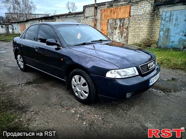 Синий Ауди А4, объемом двигателя 1.8 л и пробегом 0 тыс. км за 2600 $, фото 1 на Automoto.ua