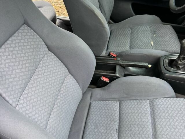 Синий Ауди А4, объемом двигателя 1.8 л и пробегом 400 тыс. км за 1900 $, фото 7 на Automoto.ua