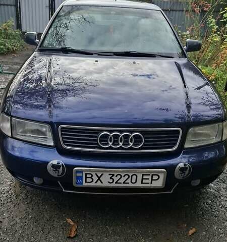 Синий Ауди А4, объемом двигателя 1.8 л и пробегом 310 тыс. км за 3300 $, фото 2 на Automoto.ua