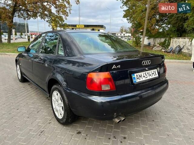 Синий Ауди А4, объемом двигателя 1.8 л и пробегом 300 тыс. км за 2750 $, фото 14 на Automoto.ua