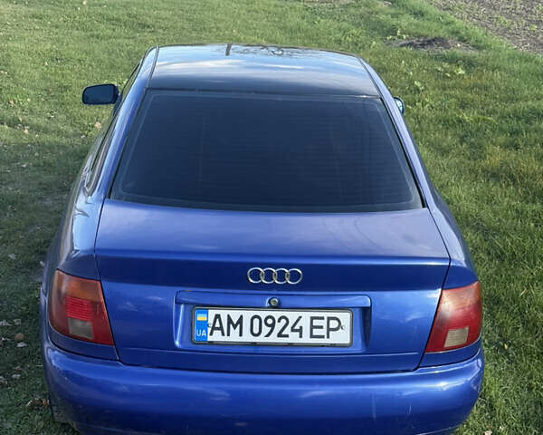 Ауди А4 1995 в Житомире на Automoto.ua Синий Ауди А4, объемом двигателя 1.6 л и пробегом 250 тыс. км за 2799 $, фото 6 на Automoto.ua