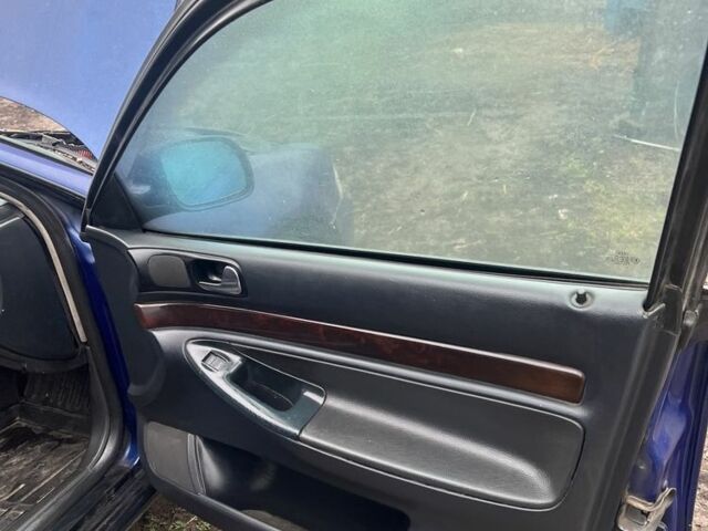 Синий Ауди А4, объемом двигателя 1.8 л и пробегом 200 тыс. км за 2367 $, фото 5 на Automoto.ua