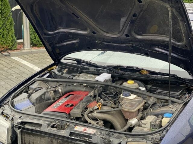 Синий Ауди А4, объемом двигателя 1.8 л и пробегом 300 тыс. км за 1350 $, фото 8 на Automoto.ua