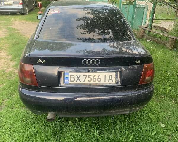Синий Ауди А4, объемом двигателя 1.8 л и пробегом 367 тыс. км за 2400 $, фото 4 на Automoto.ua