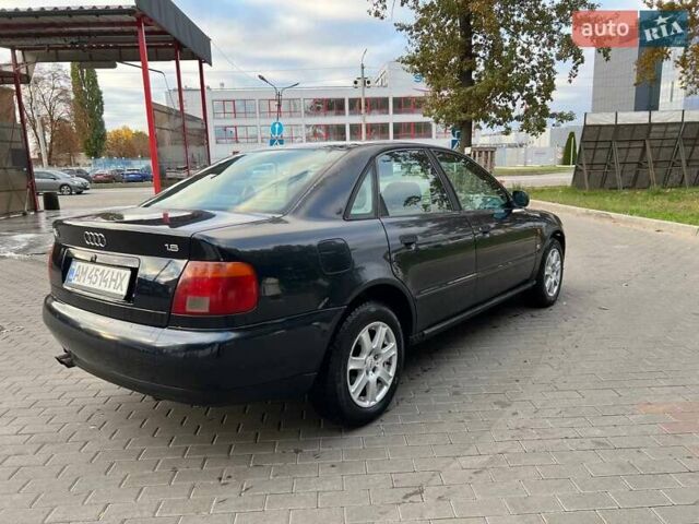 Синий Ауди А4, объемом двигателя 1.8 л и пробегом 300 тыс. км за 2750 $, фото 13 на Automoto.ua