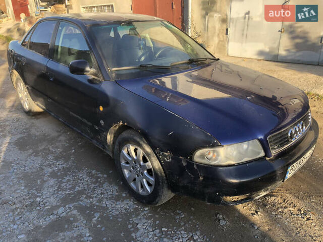 Синий Ауди А4, объемом двигателя 1.6 л и пробегом 350 тыс. км за 1499 $, фото 7 на Automoto.ua