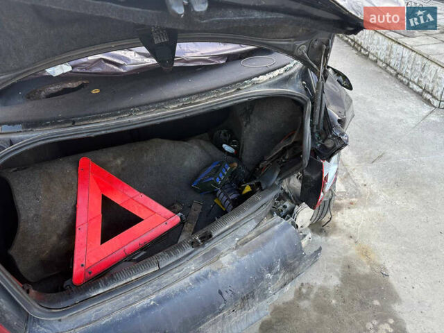 Синий Ауди А4, объемом двигателя 1.78 л и пробегом 350 тыс. км за 800 $, фото 1 на Automoto.ua