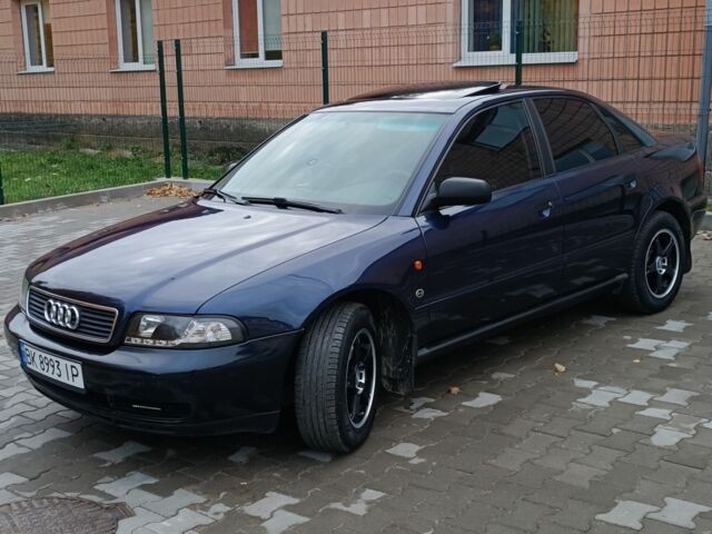 Ауді А4 1996 у Костополе на Automoto.ua Синій Ауді А4, об'ємом двигуна 1.8 л та пробігом 300 тис. км за 3300 $, фото 8 на Automoto.ua
