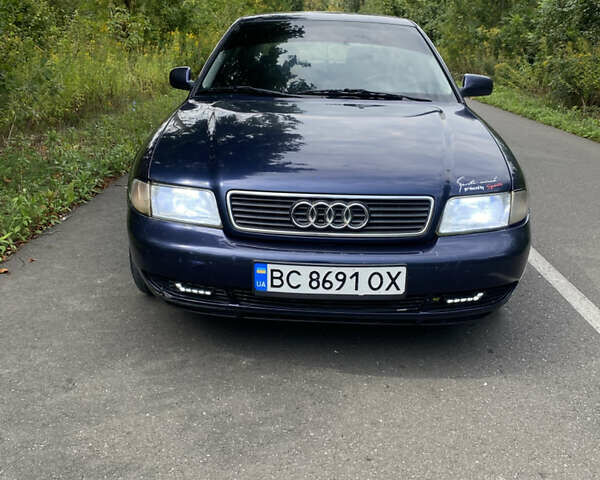 Синий Ауди А4, объемом двигателя 1.8 л и пробегом 430 тыс. км за 2900 $, фото 1 на Automoto.ua