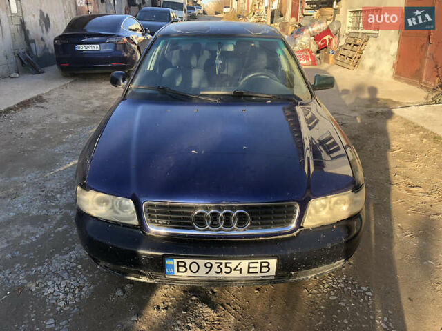 Синий Ауди А4, объемом двигателя 1.6 л и пробегом 350 тыс. км за 1499 $, фото 8 на Automoto.ua