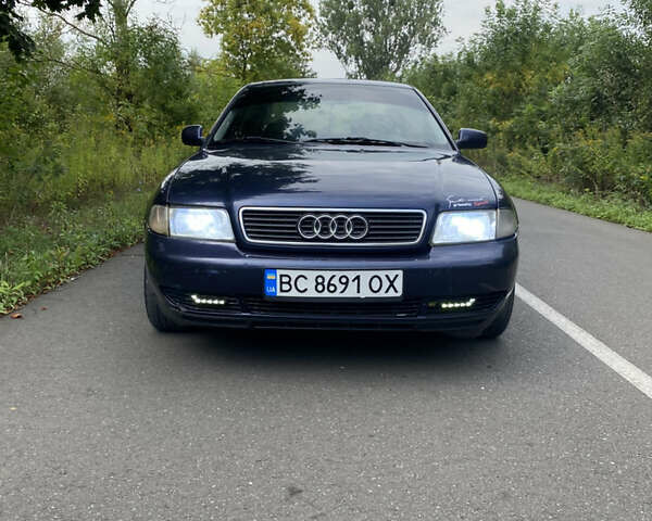 Синий Ауди А4, объемом двигателя 1.8 л и пробегом 430 тыс. км за 2900 $, фото 2 на Automoto.ua
