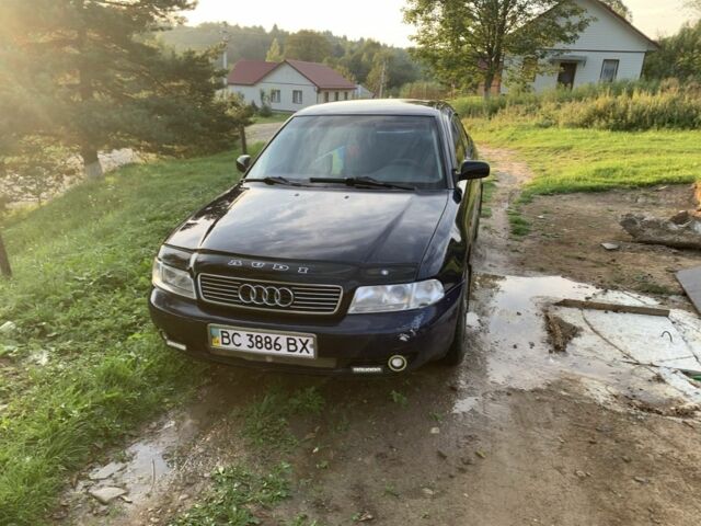Синий Ауди А4, объемом двигателя 1.6 л и пробегом 320 тыс. км за 3000 $, фото 9 на Automoto.ua