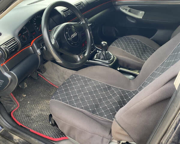 Синий Ауди А4, объемом двигателя 1.8 л и пробегом 430 тыс. км за 2900 $, фото 21 на Automoto.ua