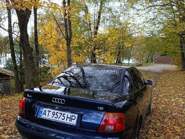 Ауди А4 1996 в Тлумаче на Automoto.ua Синий Ауди А4, объемом двигателя 1.8 л и пробегом 250 тыс. км за 3100 $, фото 5 на Automoto.ua
