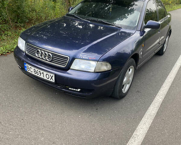 Синий Ауди А4, объемом двигателя 1.8 л и пробегом 430 тыс. км за 2900 $, фото 3 на Automoto.ua