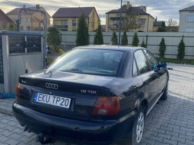 Синій Ауді А4, об'ємом двигуна 1.9 л та пробігом 280 тис. км за 1590 $, фото 2 на Automoto.ua