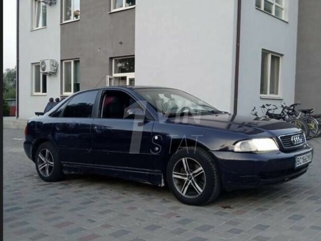 Синій Ауді А4, об'ємом двигуна 1.8 л та пробігом 400 тис. км за 1700 $, фото 7 на Automoto.ua