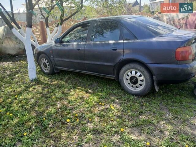 Синий Ауди А4, объемом двигателя 1.8 л и пробегом 295 тыс. км за 2850 $, фото 6 на Automoto.ua