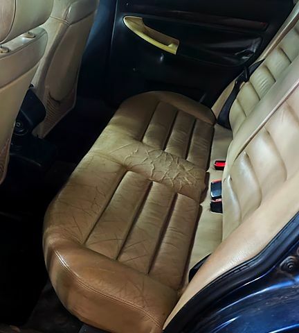 Синій Ауді А4, об'ємом двигуна 1.6 л та пробігом 400 тис. км за 1420 $, фото 4 на Automoto.ua