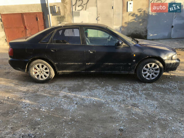 Синий Ауди А4, объемом двигателя 1.6 л и пробегом 350 тыс. км за 1499 $, фото 6 на Automoto.ua