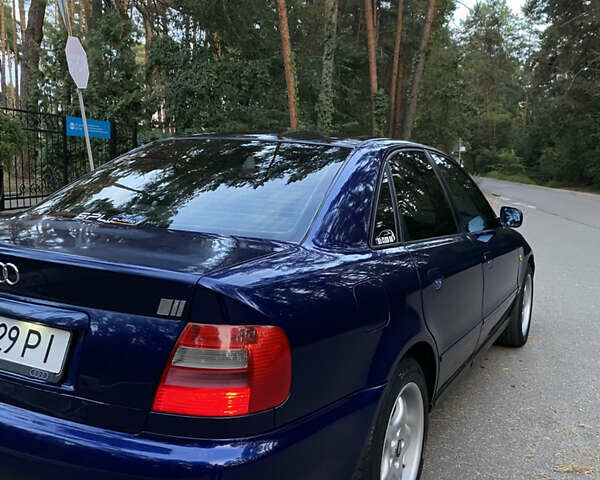 Синий Ауди А4, объемом двигателя 1.8 л и пробегом 400 тыс. км за 4300 $, фото 7 на Automoto.ua