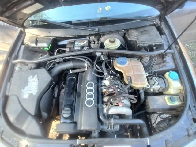 Синий Ауди А4, объемом двигателя 0 л и пробегом 230 тыс. км за 1700 $, фото 5 на Automoto.ua