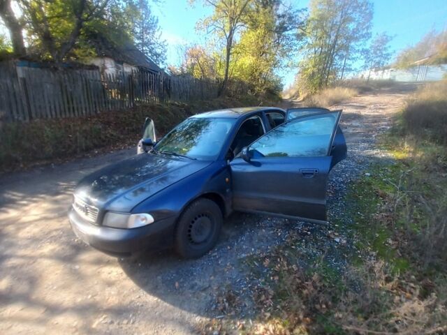 Синий Ауди А4, объемом двигателя 0 л и пробегом 230 тыс. км за 1700 $, фото 2 на Automoto.ua