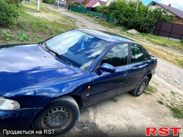 Синий Ауди А4, объемом двигателя 1.6 л и пробегом 0 тыс. км за 3000 $, фото 3 на Automoto.ua