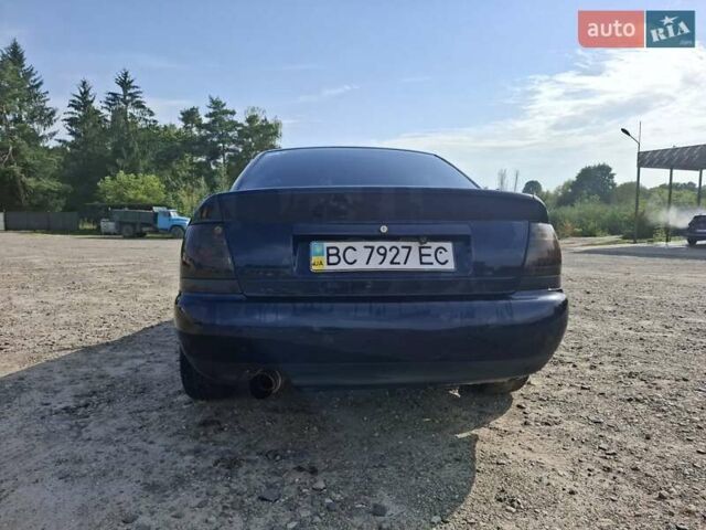 Синий Ауди А4, объемом двигателя 1.6 л и пробегом 286 тыс. км за 2600 $, фото 4 на Automoto.ua