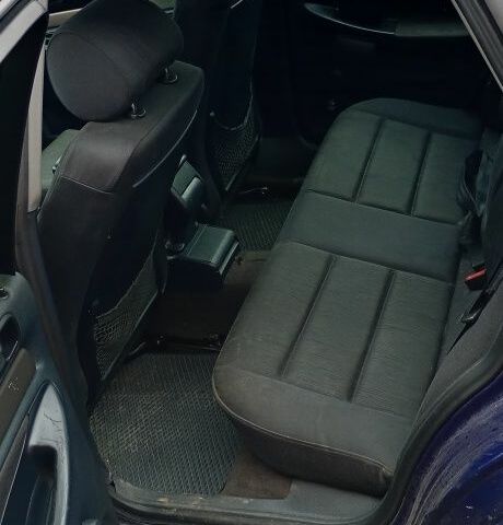 Синий Ауди А4, объемом двигателя 2.5 л и пробегом 390 тыс. км за 2500 $, фото 10 на Automoto.ua