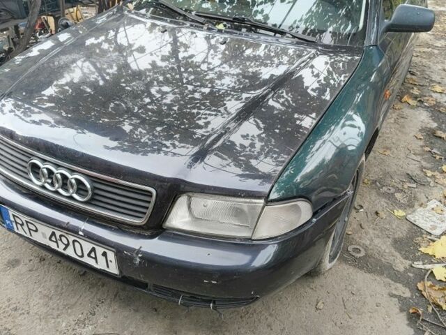 Синий Ауди А4, объемом двигателя 0 л и пробегом 380 тыс. км за 900 $, фото 1 на Automoto.ua